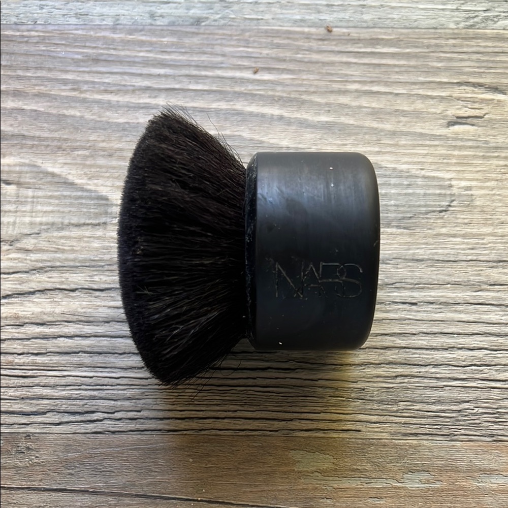 NARS Botan Kabuki brush, Discontinued by Nars OS